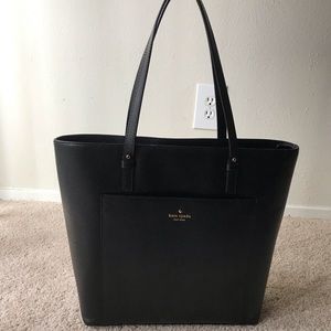 Kate Spade Tote! Near perfect condition 💕